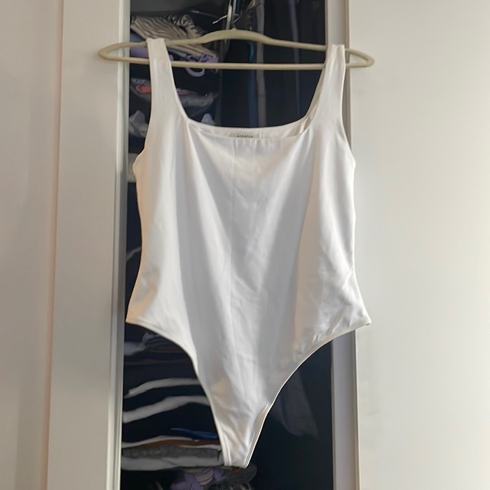Aritzia Babaton Contour Tank Bodysuit